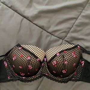 NWOT Victoria’s Secret Dream Angels lined demi 38D